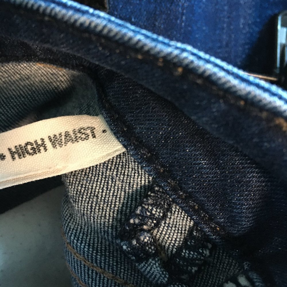 High Waist Ripped Jeans - Picture 4 of 7